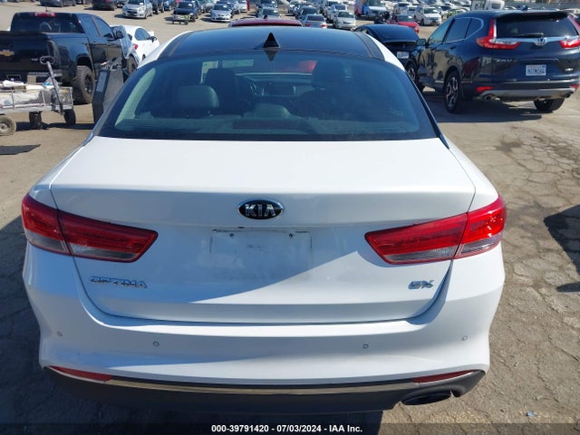 KIA OPTIMA EX 2016 5XXGU4L36GG022027 Image 16