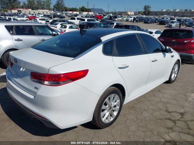 KIA OPTIMA EX 2016 5XXGU4L36GG022027 Image 4