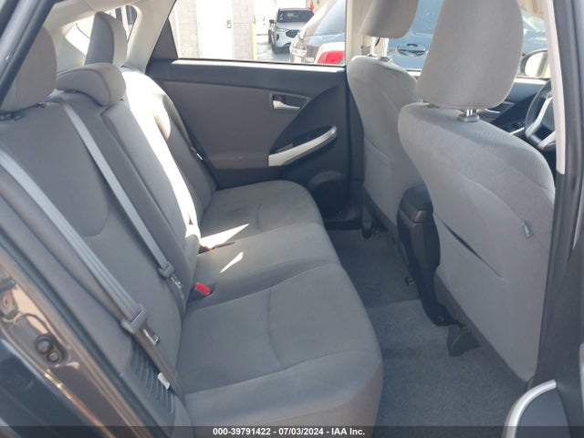 Toyota Prius Two 2014 JTDKN3DU4E1771345 Image 8
