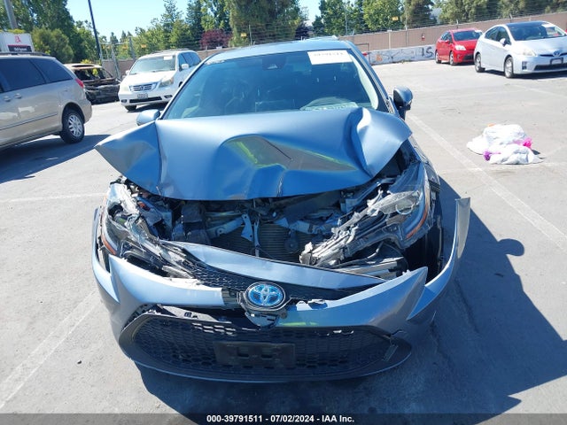 Toyota Corolla Hybrid Le 2021 JTDEAMDE3MJ015785 Image 12
