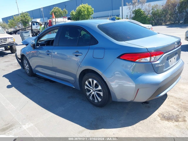Toyota Corolla Hybrid Le 2021 JTDEAMDE3MJ015785 Image 3