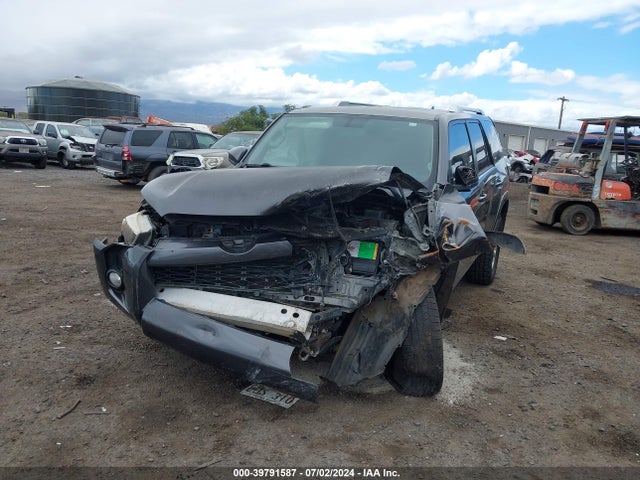 Toyota 4RUNNER SR5 2015 JTEZU5JRXF5104475 Image 6