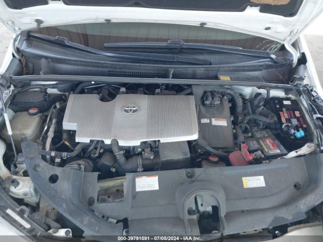 JTDKARFU3G3502451 Toyota Prius Four