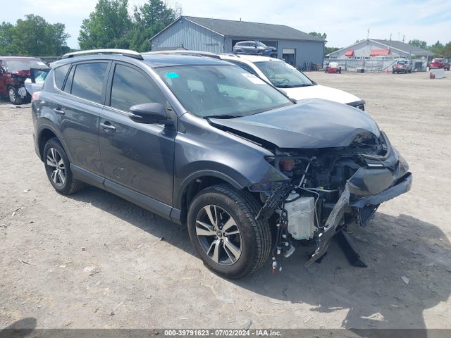Toyota Rav4 Xle 2018 JTMWFREVXJD117581 main image