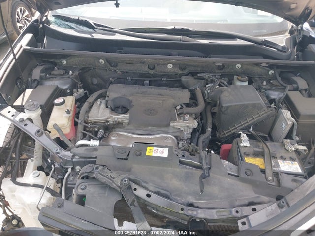 Toyota Rav4 Xle 2018 JTMWFREVXJD117581 Image 10