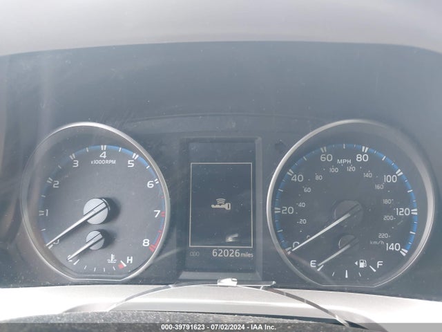Toyota Rav4 Xle 2018 JTMWFREVXJD117581 Image 16