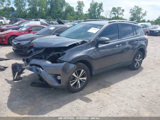 Toyota Rav4 Xle 2018 JTMWFREVXJD117581 Image 2