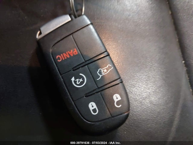 1C4RJFBG8GC478239 Jeep Grand Cherokee Limited