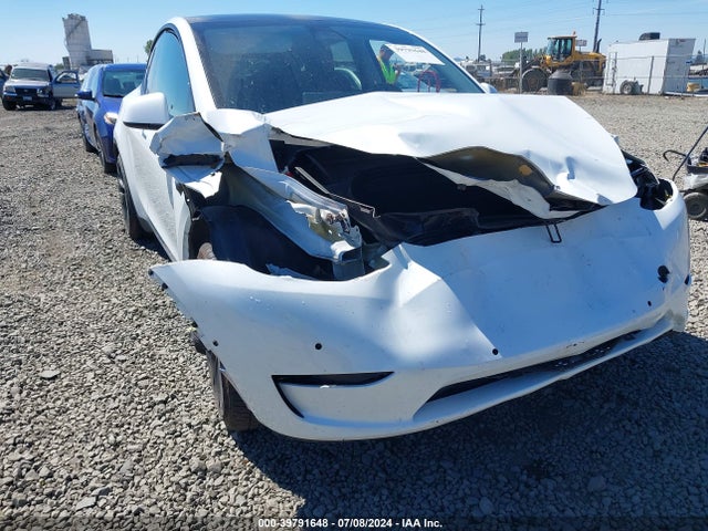 7SAYGDEF5NF551703 Tesla Model Y Performance Dual Motor All-wheel Drive