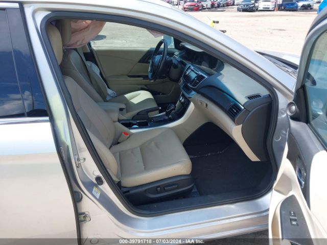 1HGCR6F77EA006634 Honda Accord Hybrid Touring