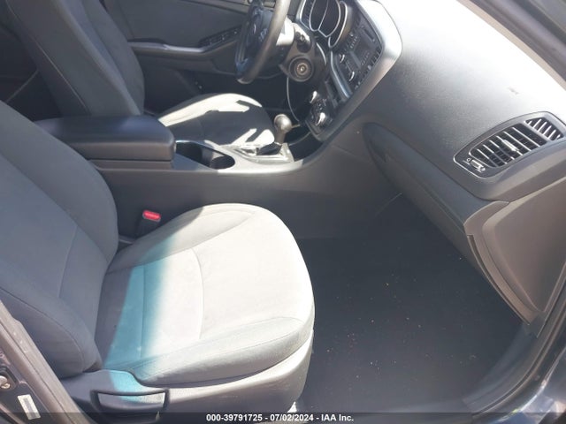 KIA Optima Lx 2015 KNAGM4A73F5589785 Image 5