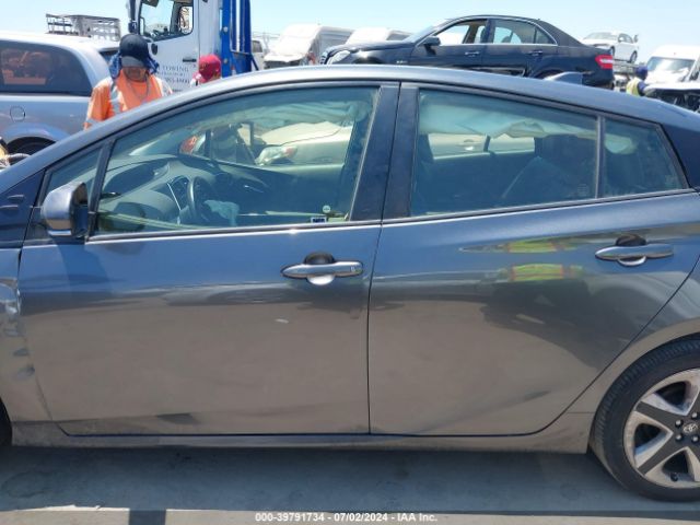JTDKARFU4G3023116 Toyota Prius Three Touring