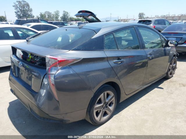 JTDKARFU4G3023116 Toyota Prius Three Touring