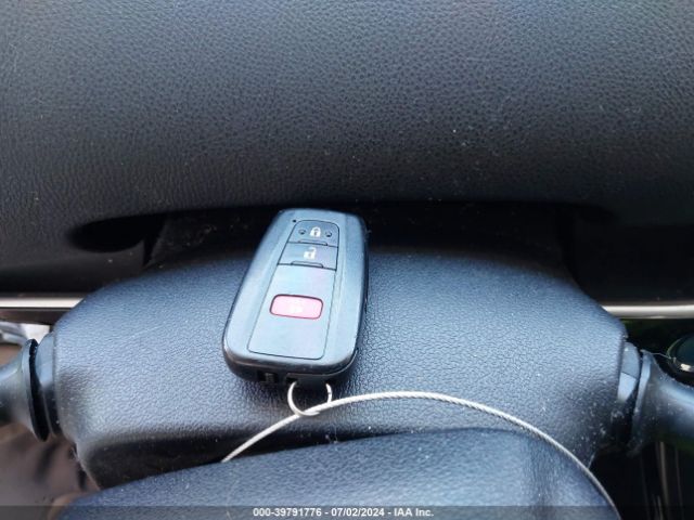 JTDKARFU8H3543577 Toyota Prius Three Touring