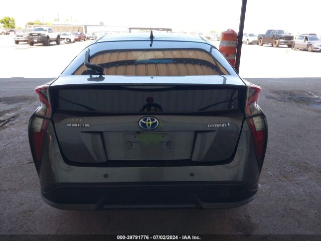 JTDKARFU8H3543577 Toyota Prius Three Touring