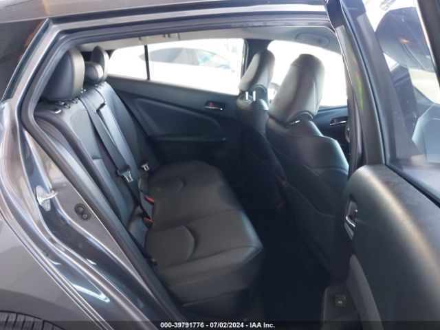 JTDKARFU8H3543577 Toyota Prius Three Touring