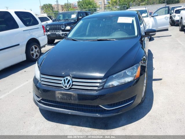 1VWAT7A36FC053822 Volkswagen Passat 1.8t Wolfsburg Edition