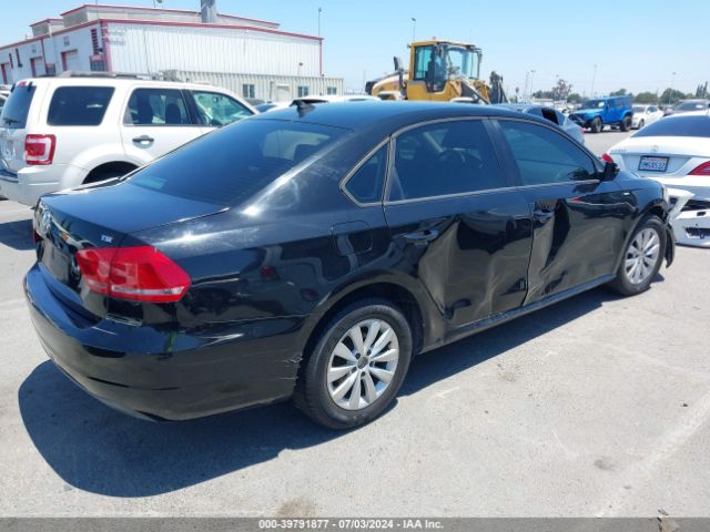 1VWAT7A36FC053822 Volkswagen Passat 1.8t Wolfsburg Edition