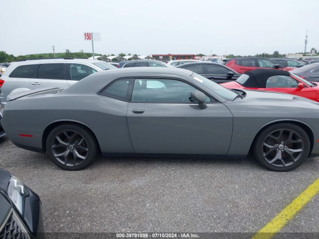 2C3CDZAG6JH311662 Dodge Challenger Sxt
