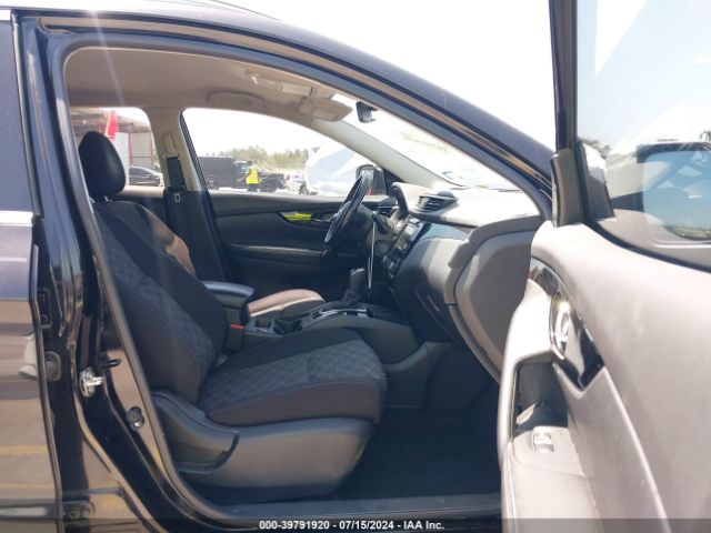 JN1BJ1CPXKW231155 Nissan Rogue Sport Sv