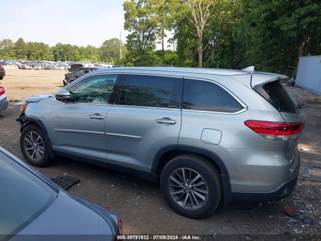 Toyota Highlander Xle 2019 5TDJZRFH8KS922768 Image 14