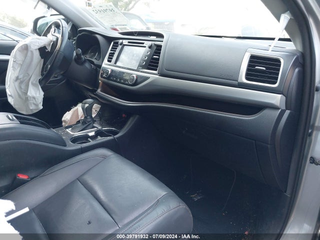 Toyota Highlander Xle 2019 5TDJZRFH8KS922768 Image 5