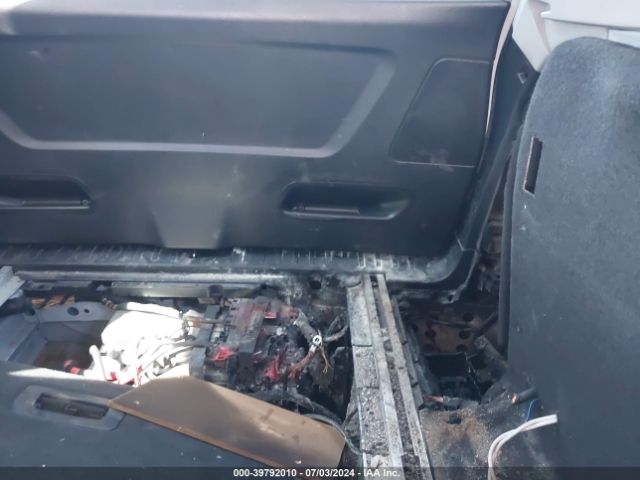 5UXWX9C59G0D88813 BMW X3 Xdrive28i