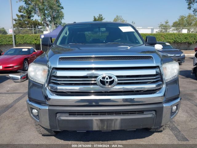 5TFEY5F1XHX217053 Toyota Tundra Sr5 5.7l V8