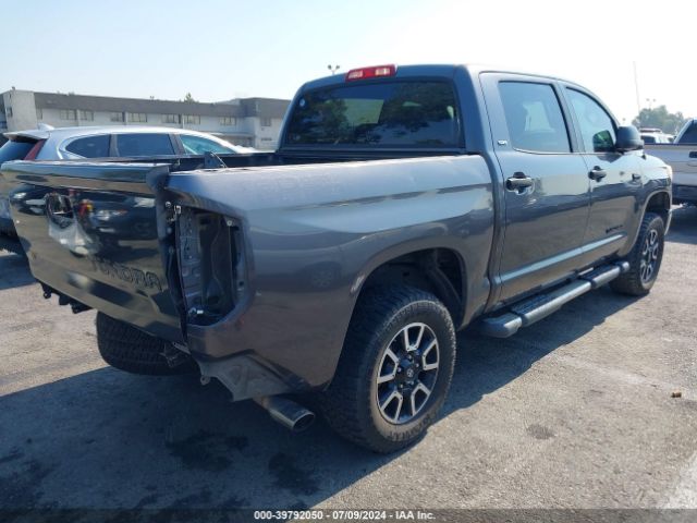 5TFEY5F1XHX217053 Toyota Tundra Sr5 5.7l V8