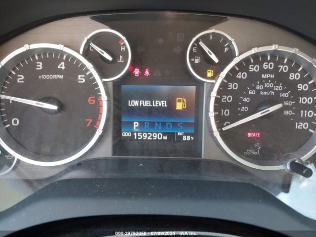 5TFEY5F1XHX217053 Toyota Tundra Sr5 5.7l V8