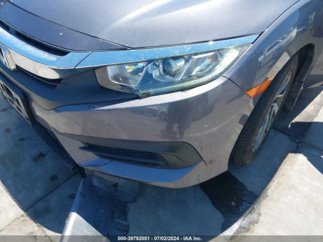 2HGFC2F76JH588258 Honda CIVIC EX