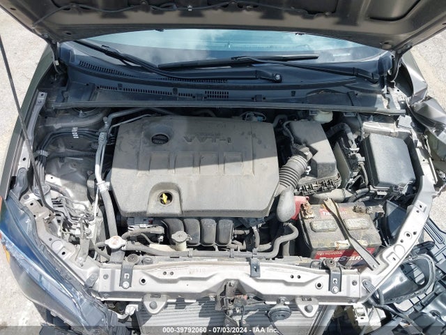 Toyota COROLLA LE 2018 5YFBURHE3JP825877 Image 10
