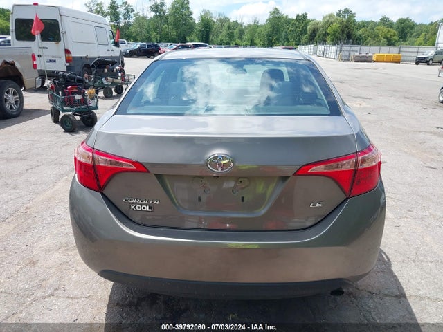 Toyota COROLLA LE 2018 5YFBURHE3JP825877 Image 17