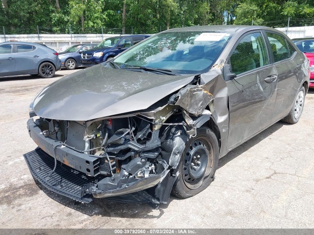 Toyota COROLLA LE 2018 5YFBURHE3JP825877 Image 6