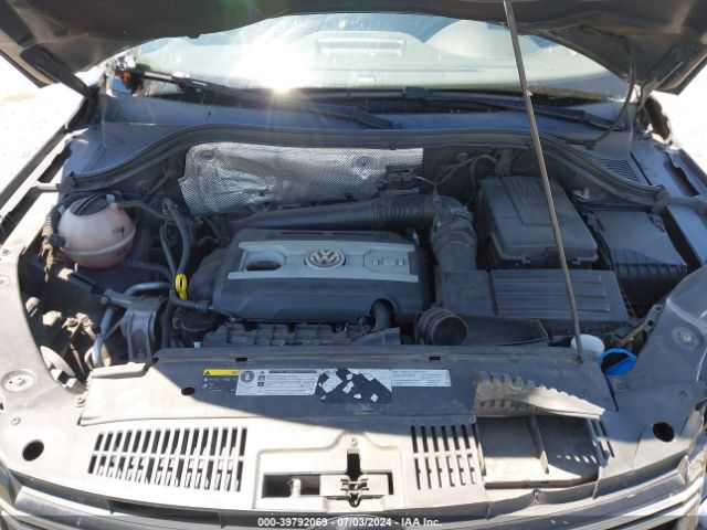 WVGAV7AX4GW612781 Volkswagen TIGUAN S