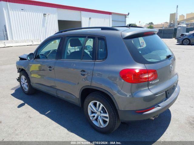 WVGAV7AX4GW612781 Volkswagen TIGUAN S