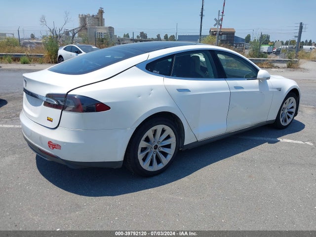 5YJSA1H1XEFP52726 Tesla Model S P85