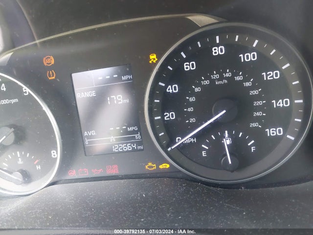 Hyundai ELANTRA SE 2017 5NPD74LF6HH197310 Image 7