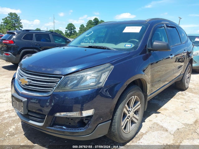 Chevrolet Traverse Ls 2017 1GNKRFKD4HJ267897 Image 2