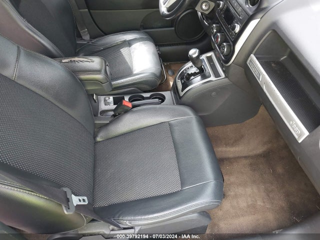 Jeep Compass Latitude 4x4 2017 1C4NJDEB1HD167508 Image 5