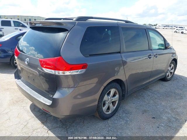 Toyota Sienna Le V6 8 Passenger 2014 5TDKK3DC2ES478045 Image 4