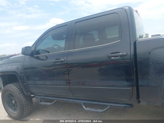 Chevrolet Silverado 1500 2lt 2018 3GCUKREC0JG261984 Image 14