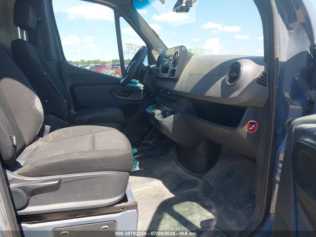 WD4PF0CD8KP094561 Mercedes-Benz Sprinter 2500 High Roof V6/standard Roof V6