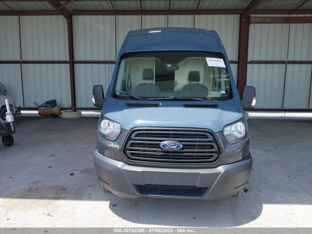 1FTYR3XM8KKB49606 Ford Transit-250