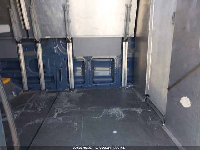 Ford Transit-250 2019 1FTYR3XM6KKB50835 Image 8