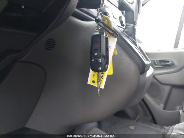 1FTBR3X85LKA21592 Ford Transit-250 Cargo Van