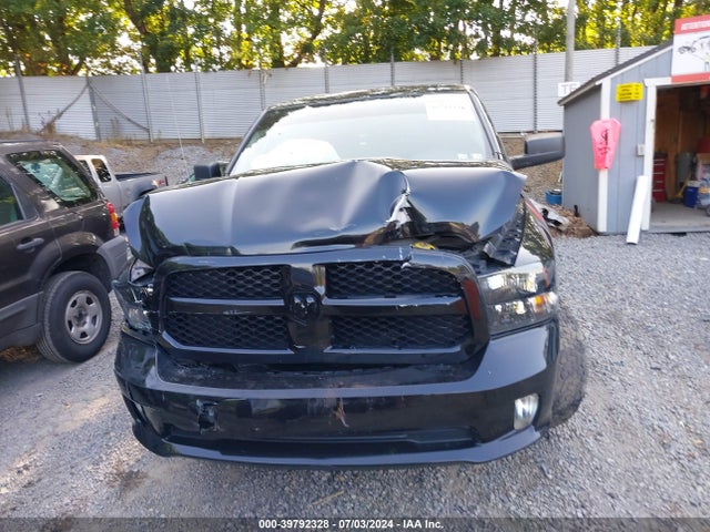 1C6RR7FT7HS845958 RAM 1500 Express Quad Cab 4x4 6'4 Box