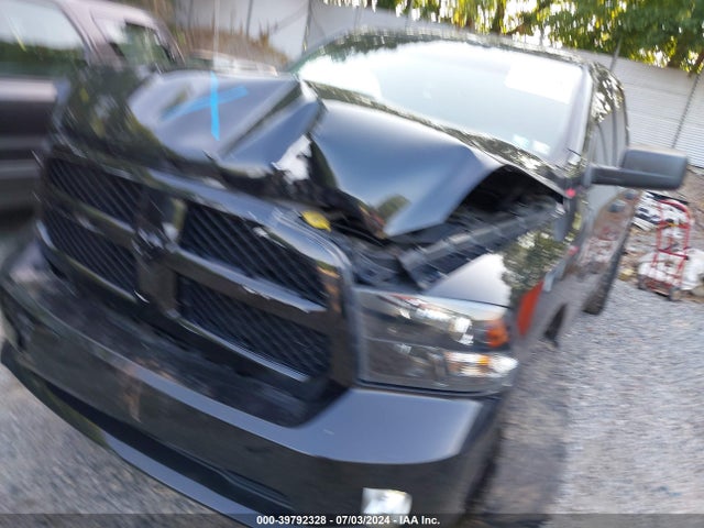 1C6RR7FT7HS845958 RAM 1500 Express Quad Cab 4x4 6'4 Box