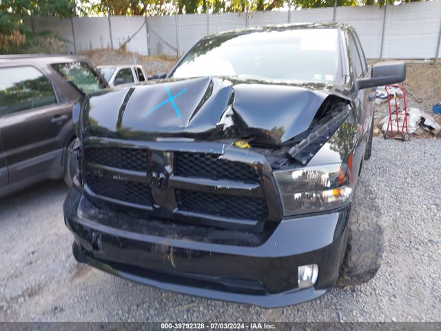 1C6RR7FT7HS845958 RAM 1500 Express Quad Cab 4x4 6'4 Box