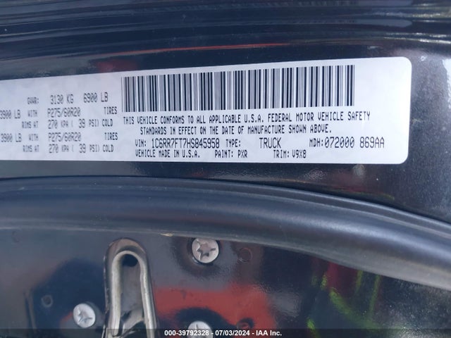 1C6RR7FT7HS845958 RAM 1500 Express Quad Cab 4x4 6'4 Box
